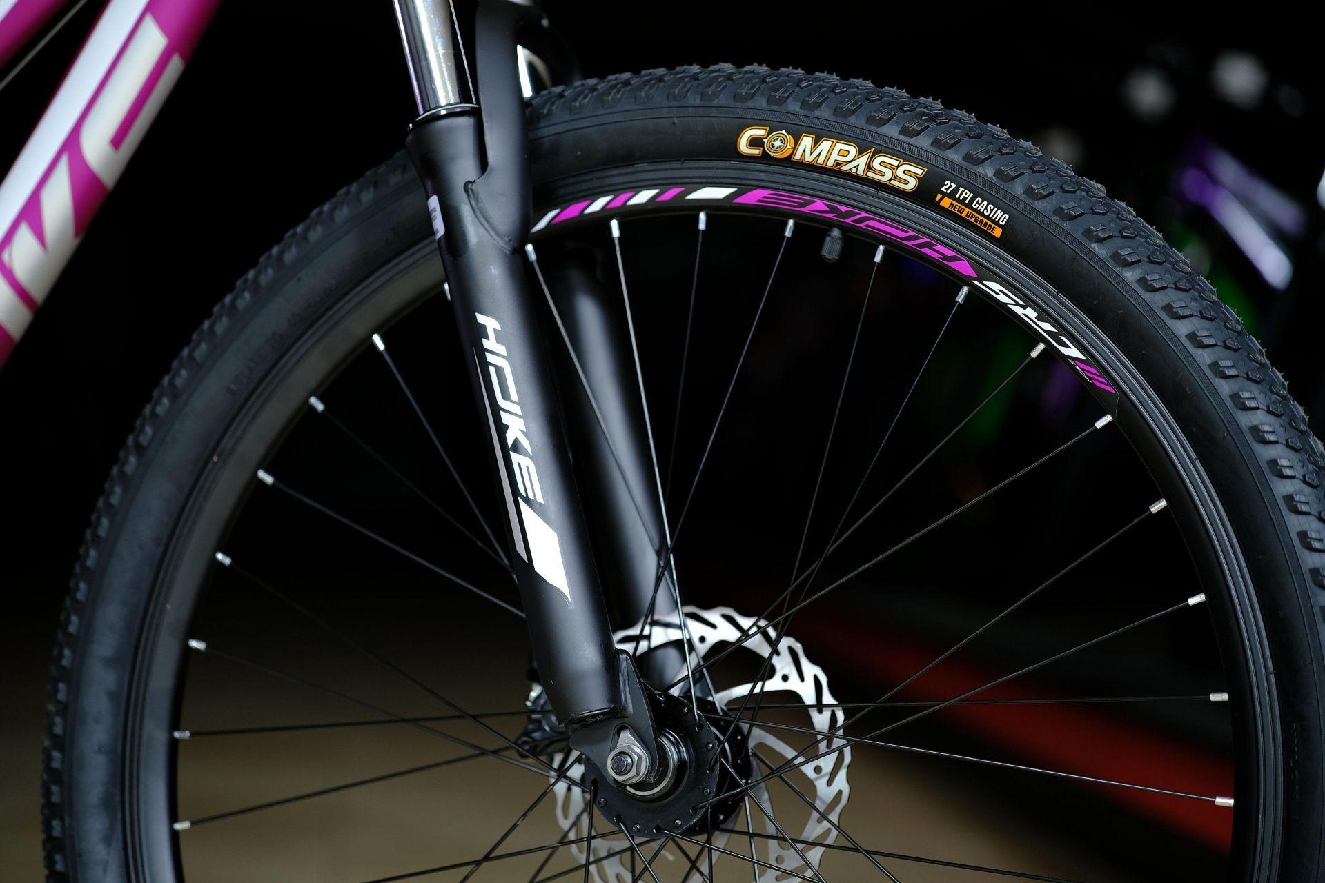 Обод 27.5 двойной, втулки стальные на промподштпниках
 HOKE Jade 100 MD матовый фиолетовый-белый 17